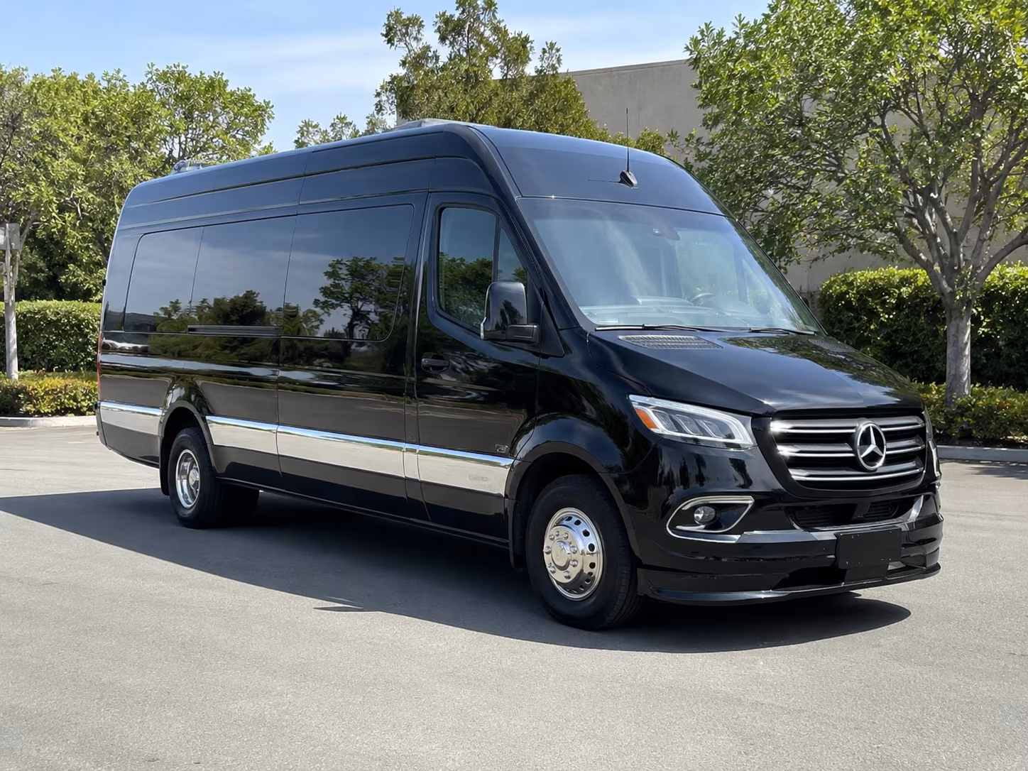 15 passenger sprinter van