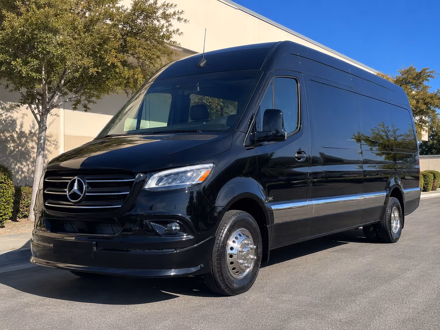 find the perfect transportation for your next wedding 2